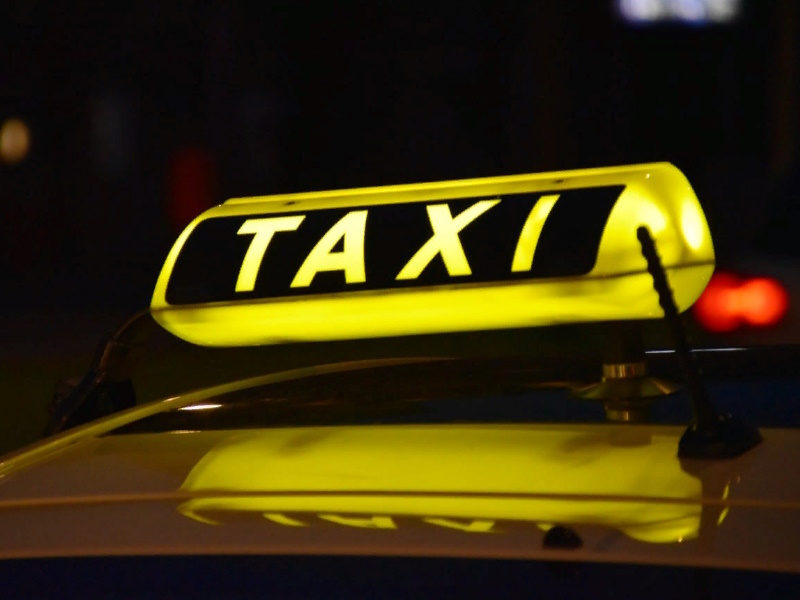 С 1 сентября меняются правила для перевозчиков легкового такси.