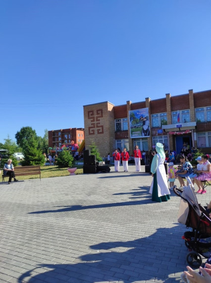 Открывшийся сельский дом культуры стал очагом культуры в селе Совхоз «Чаусово».